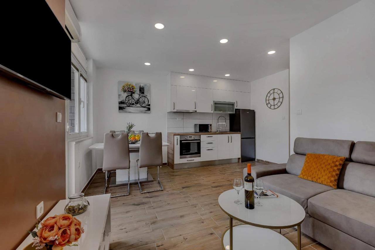 Apartman Meri Makarska Esterno foto
